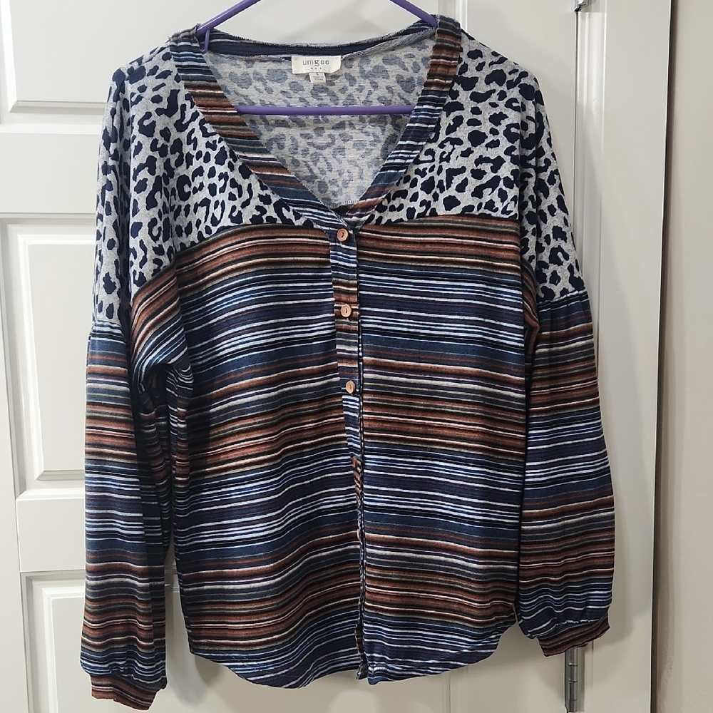 NWOT - Umgee Striped Button-Up Top with Leopard Yoke in Navy & Brown - Small